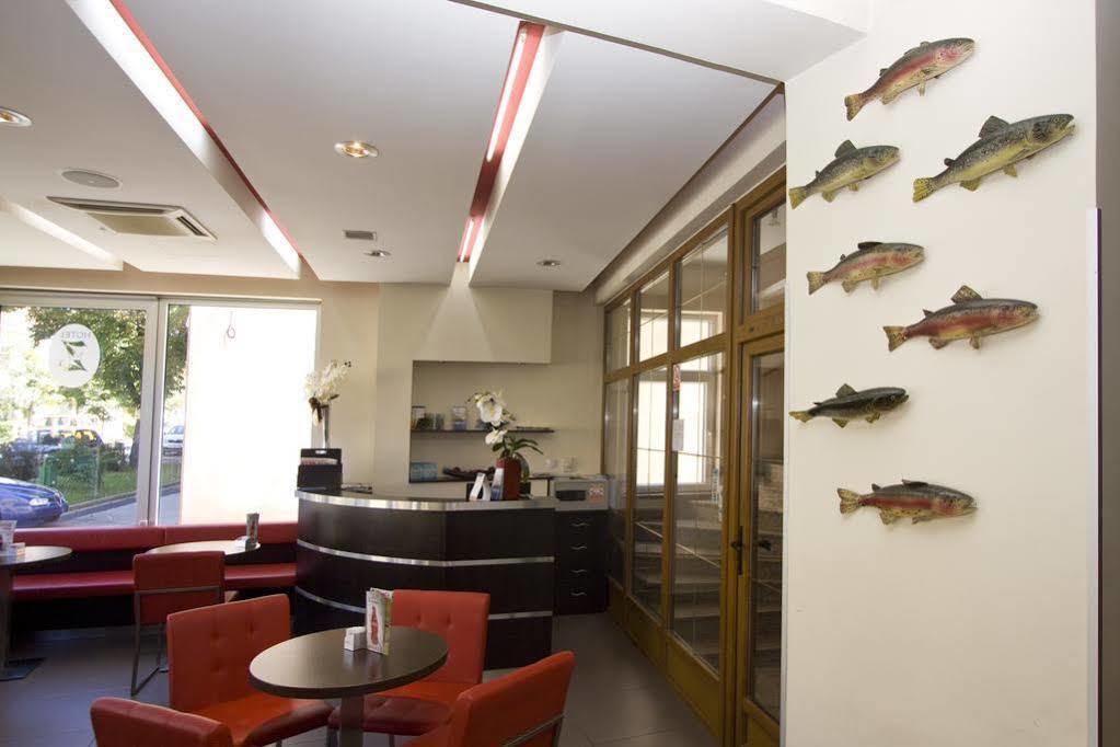 Hotel Zvonimir Otočac Zewnętrze zdjęcie